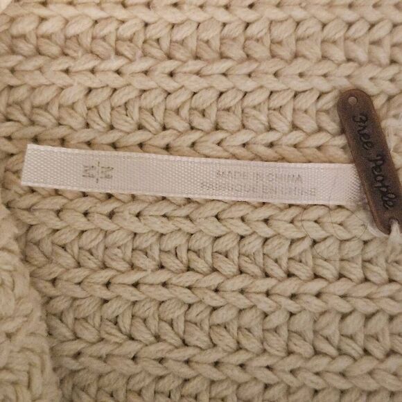 Free People cream turtleneck sweater. Size M/L. #876 - Picture 4 of 5